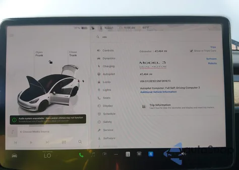2022 Tesla Model 3 Performance Dual Motor All-Wheel Drive z USA, uszkodzony, nr VIN 5YJ3E1EC2NF261873